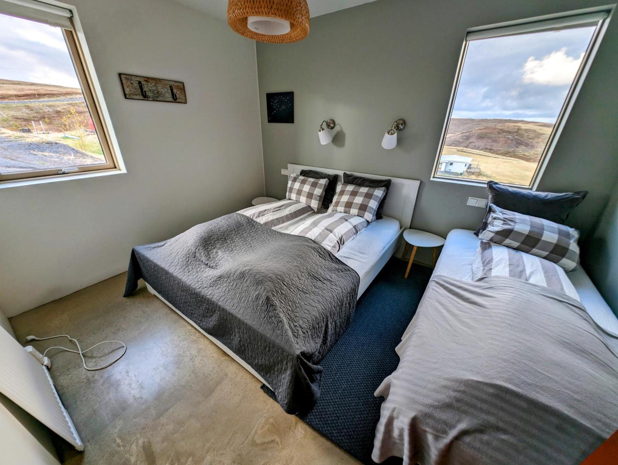 Glacier View Guesthouse - Hrífunes Habitación foto